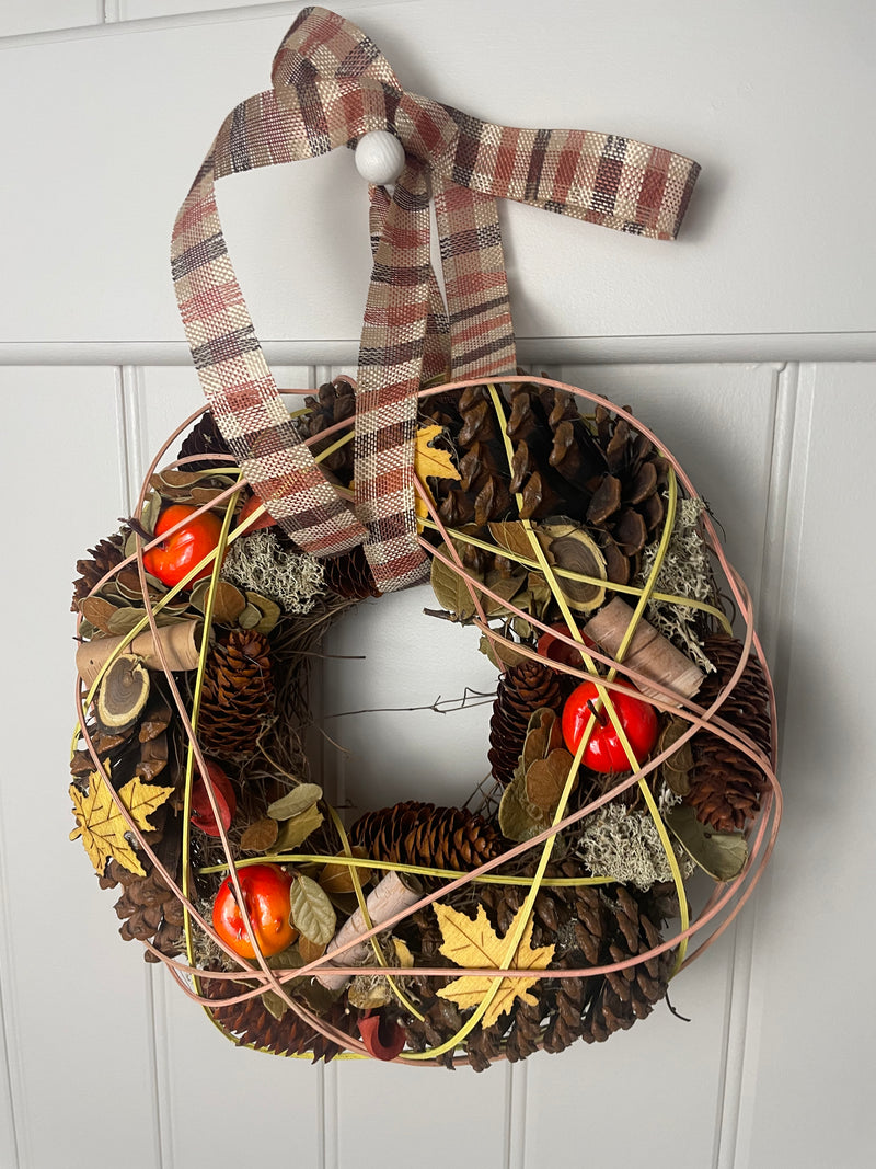 Autumnal round Halloween wreath 29cm