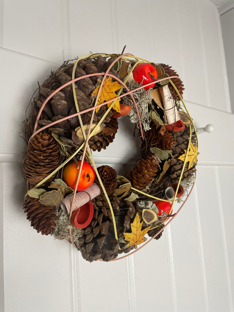 Autumnal round Halloween wreath 29cm