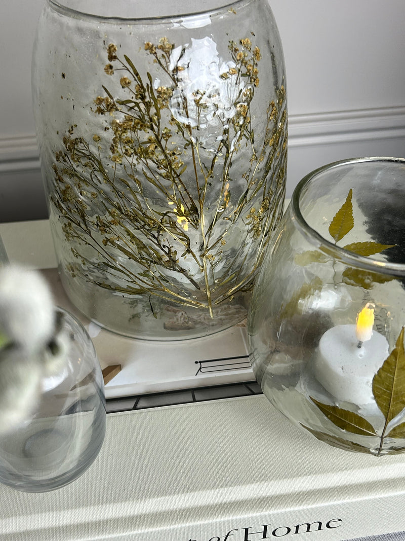 Dried flower recycled glass vase 17cm