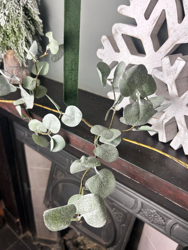 Green Eucalyptus Natural Leaf Garland 120cm