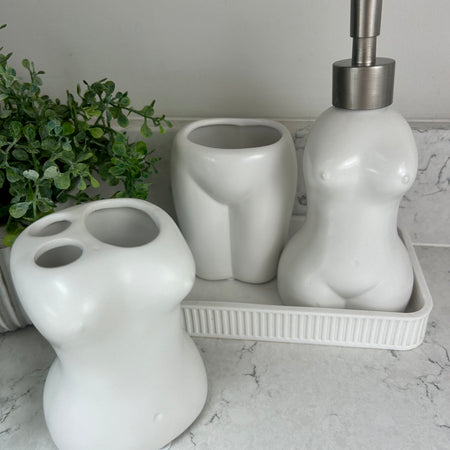 Set of 3 female form body bathroom set