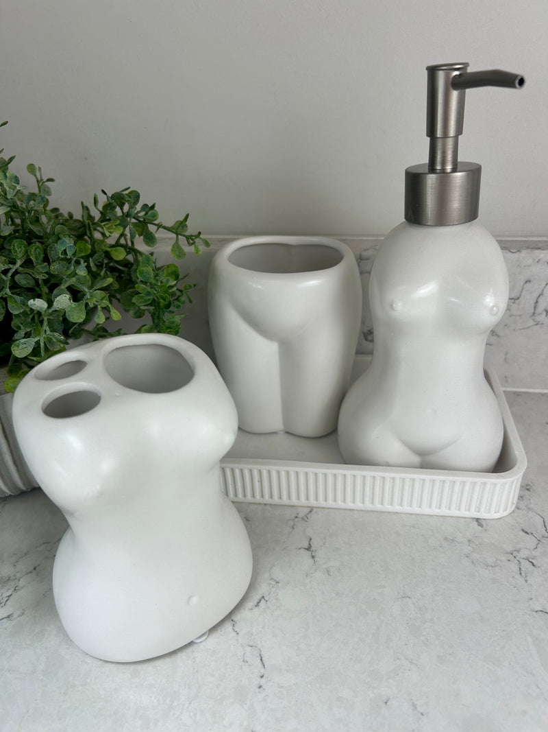 Set of 3 female form body bathroom set