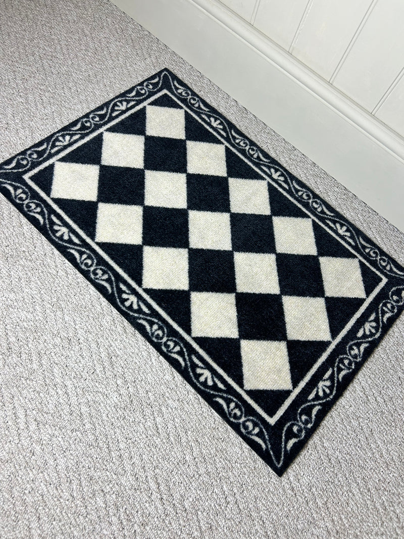 Back and cream traditional tile look mat door mat rug washable 2 sizes