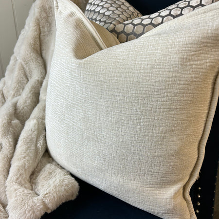 Ivory cream Moddi ripple Textured Velvet Piped Edge Trim premium Cushion 45m