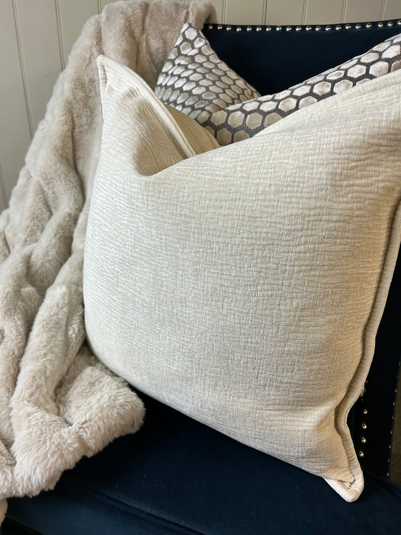 Ivory cream Moddi ripple Textured Velvet Piped Edge Trim premium Cushion 45m