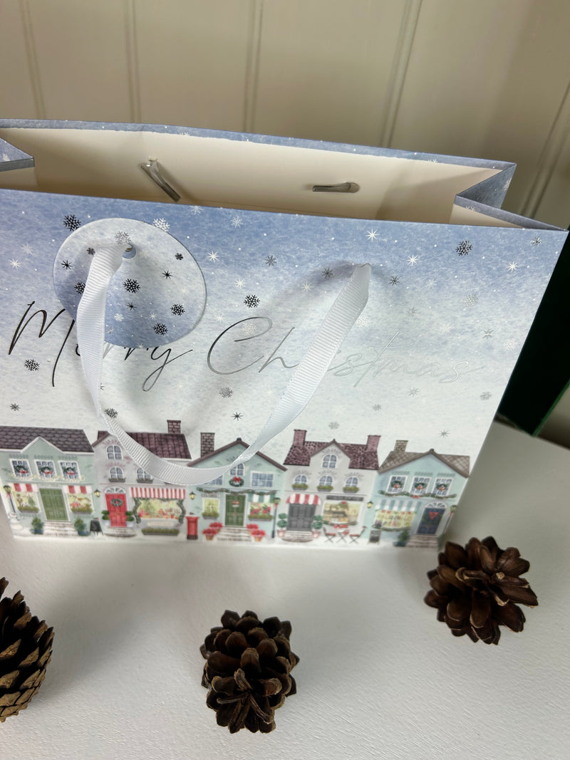 Merry Christmas paper gift bag 19x23cm