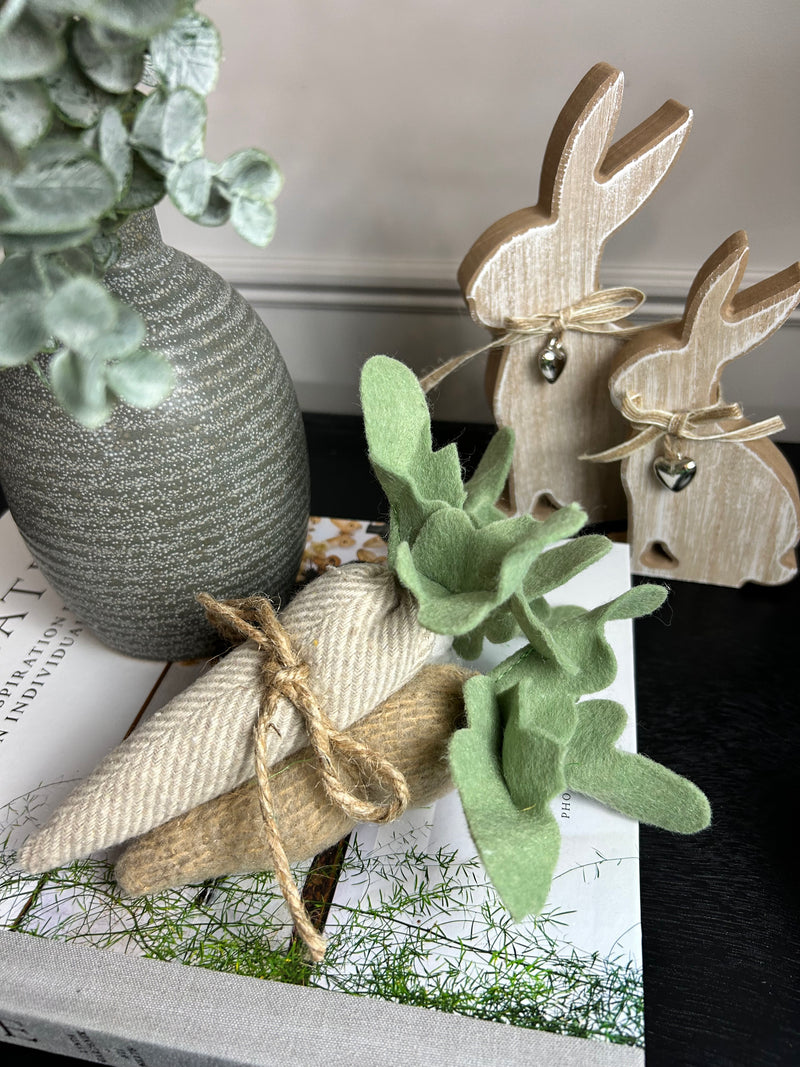 Set of 3 decorative carrots Easter