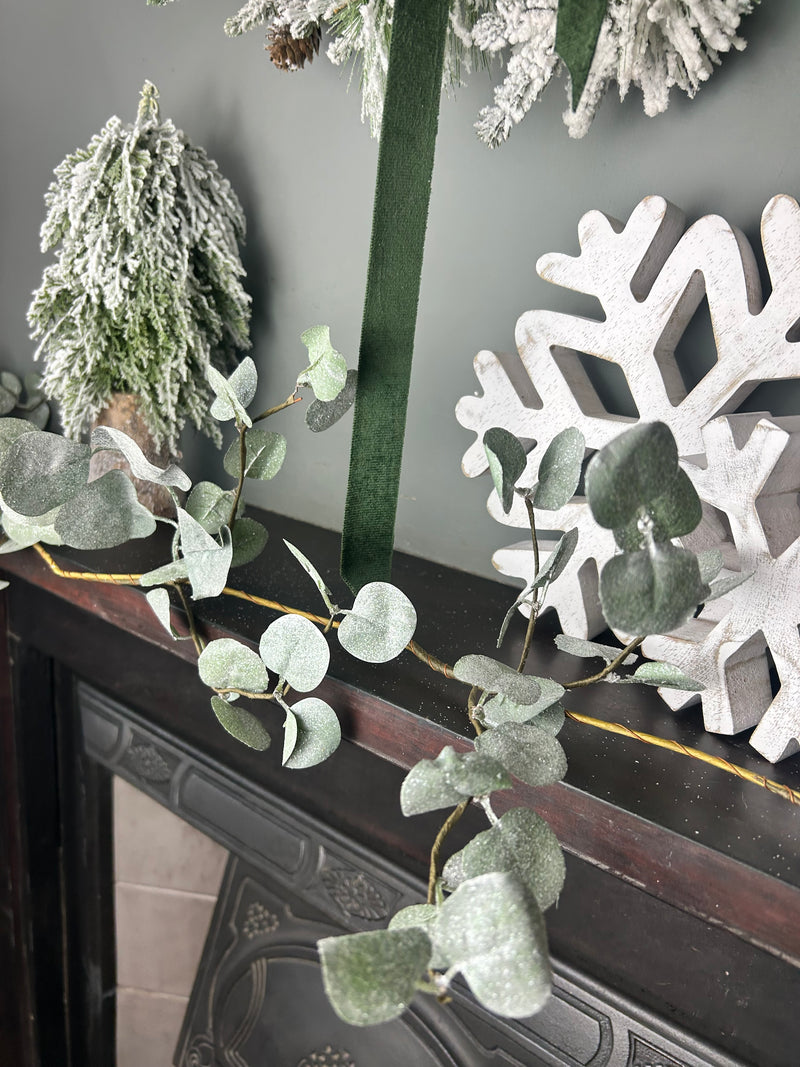 Green Eucalyptus Natural Leaf Garland 120cm