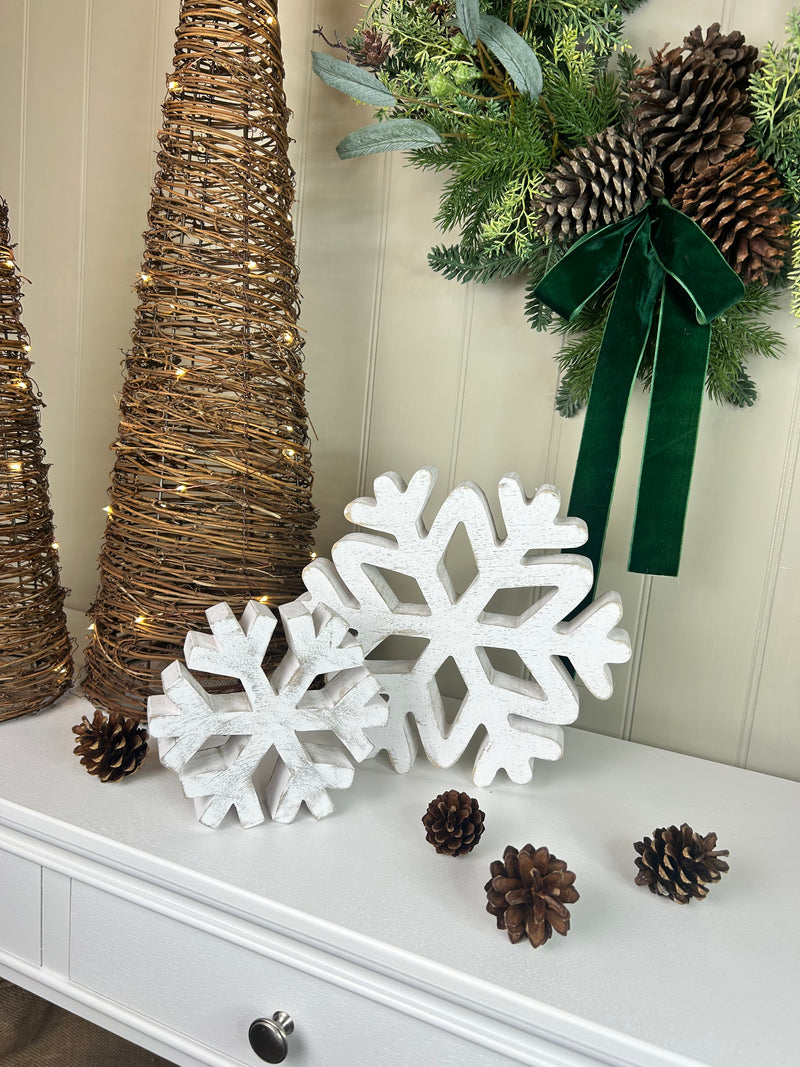 White chunky snowflakes 3 sizes