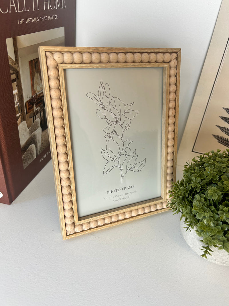 Light wood beaded photo frame 5x7