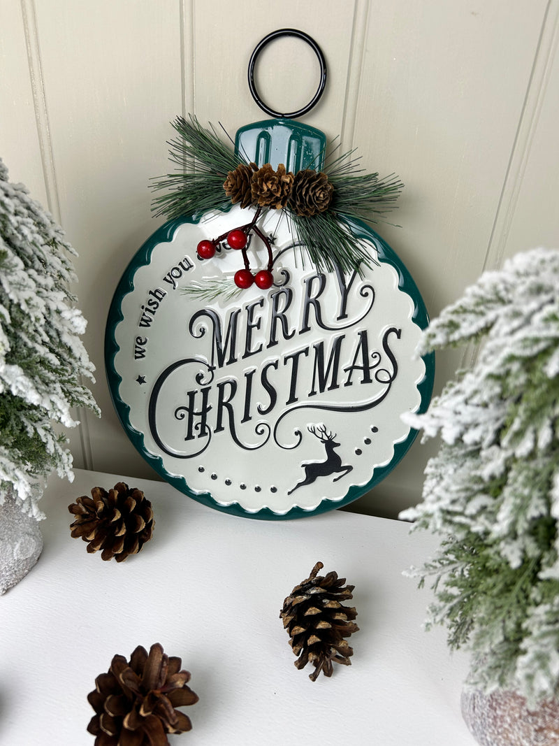 Metal bauble hanging decoration