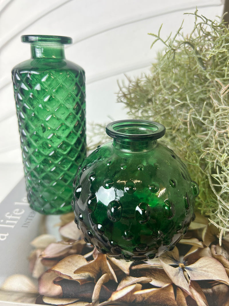 Green textured tall vase 13.5cm