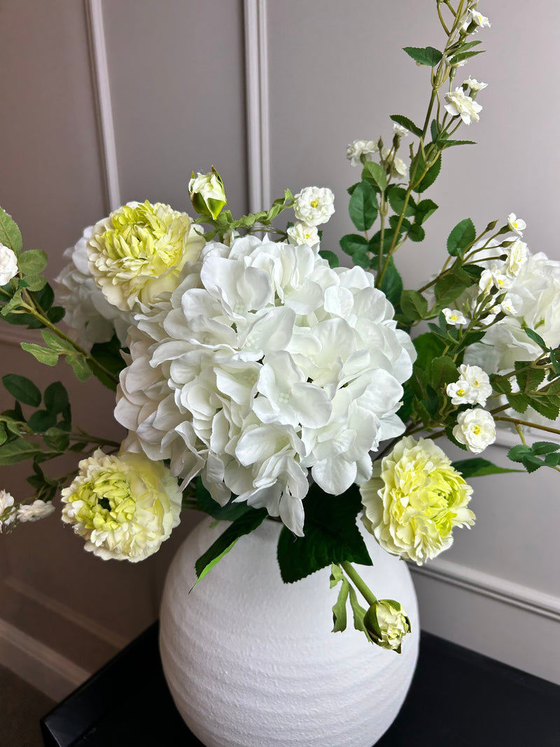 Green & White Ranunculus Spray Stem