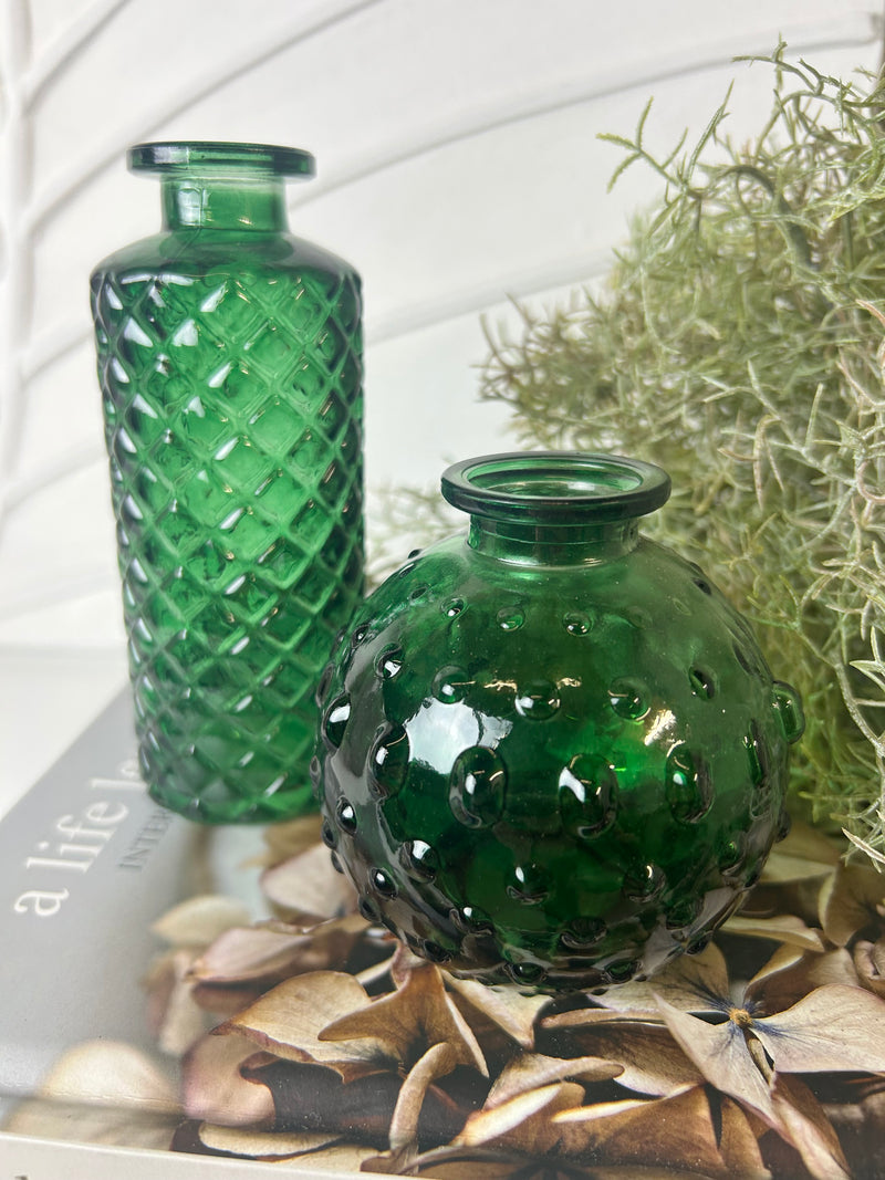 Green textured tall vase 13.5cm