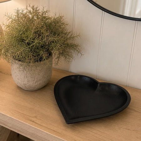 Metal Black Heart Shaped Plate 25cm