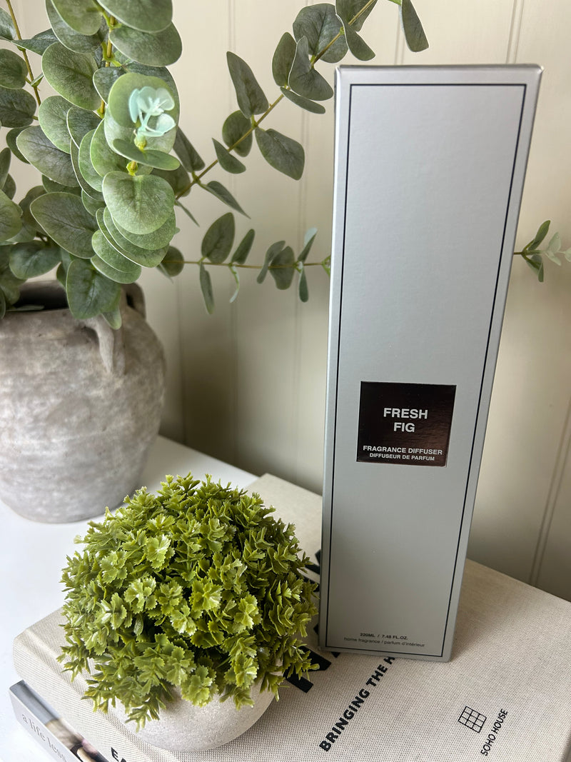 Gold rim glass candle holders mixed