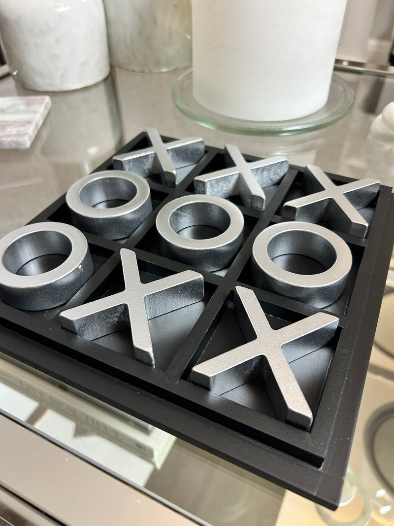 Wooden decorative tic tac toe noughts and crosses