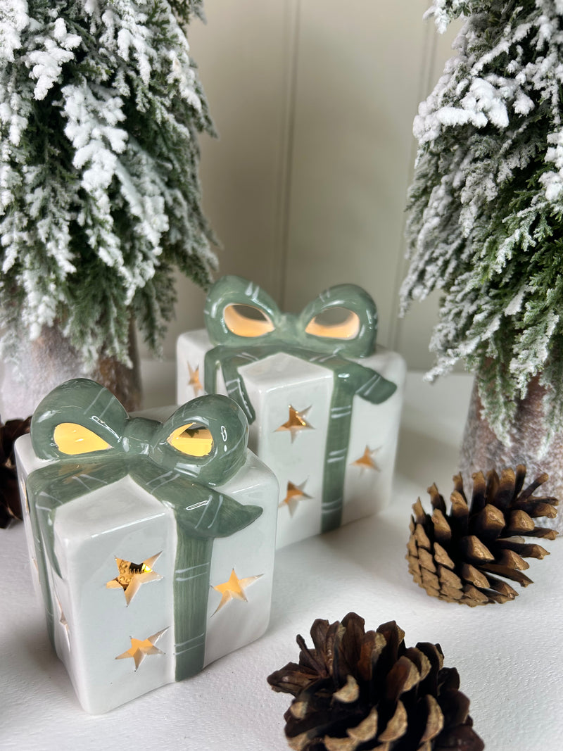 LED White Ceramic Light up Present With Green Bow, 2 Sizes
