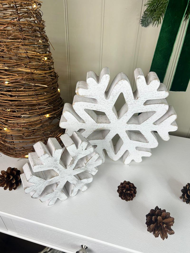 White chunky snowflakes 3 sizes
