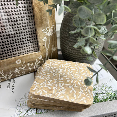 Carved leaves set of 4 wood coasters