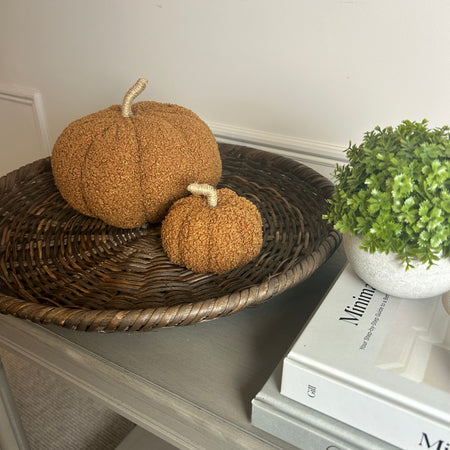 Set of two rust Boucle pumpkins