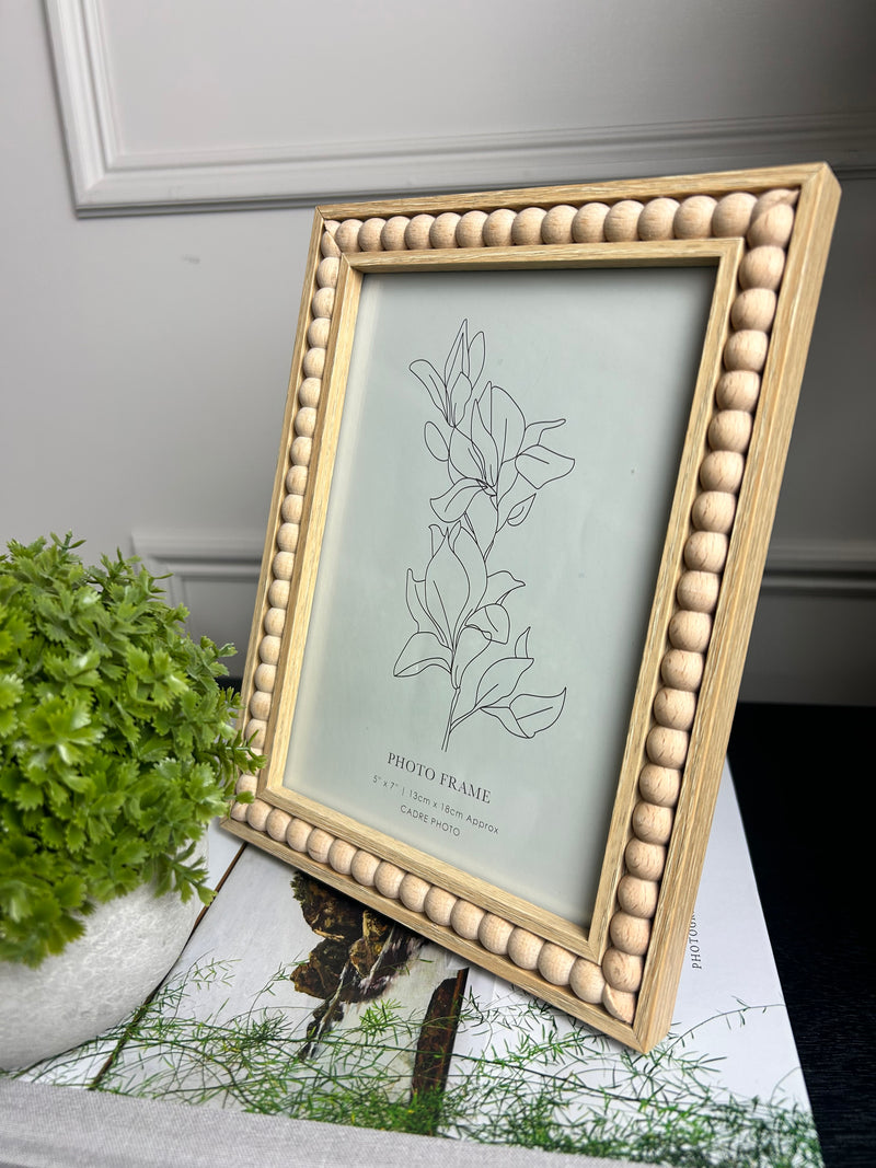 Light wood beaded photo frame 5x7