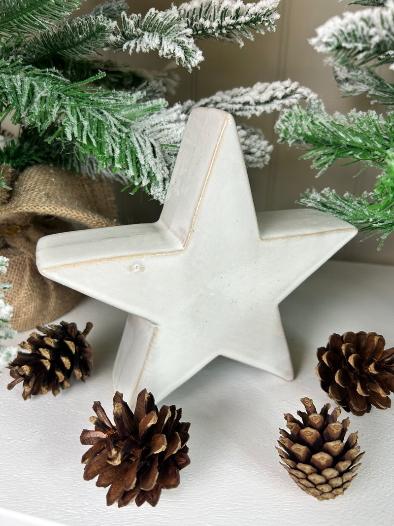 Off white ceramic chunky star