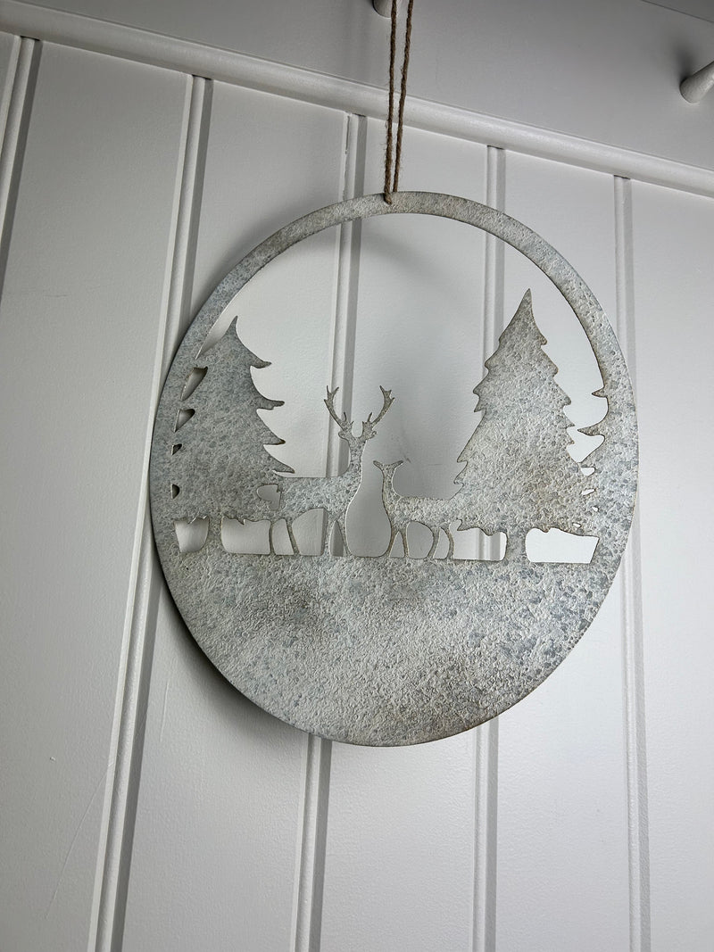 Rustic metal deer reindeer hanging scene 30cm