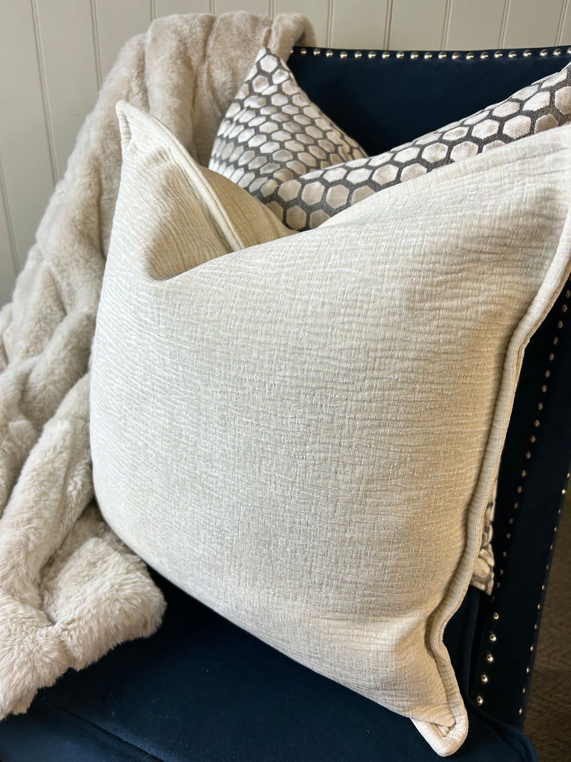 Ivory cream Moddi ripple Textured Velvet Piped Edge Trim premium Cushion 45m