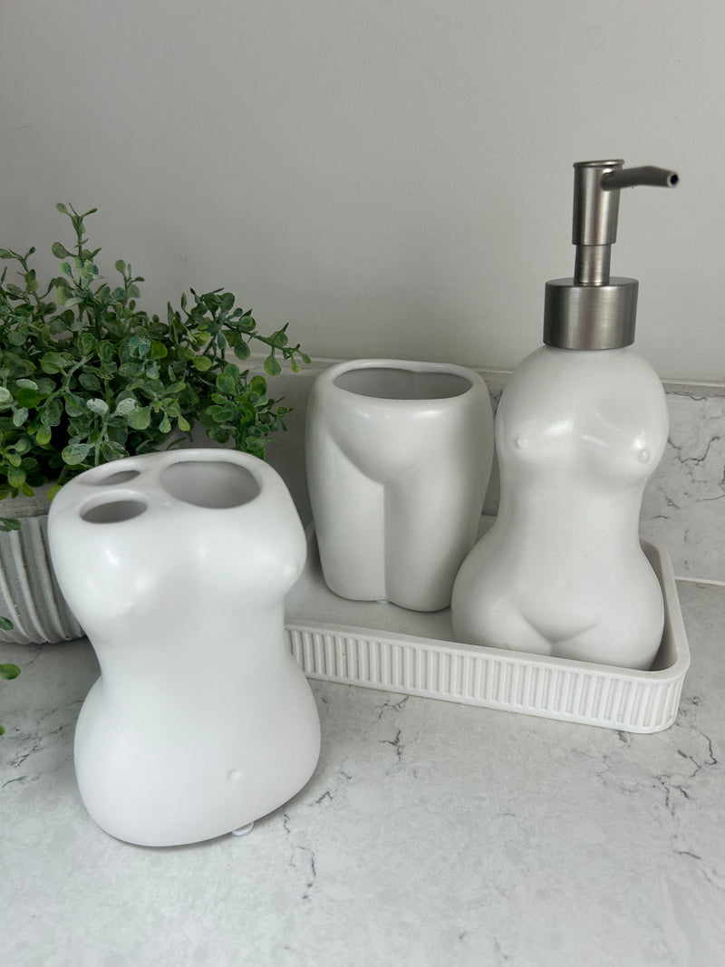 Set of 3 female form body bathroom set