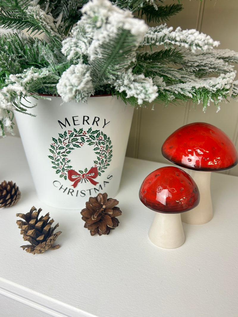 White & Red Christmas Wreath Metal Plant Pots 3 sizes