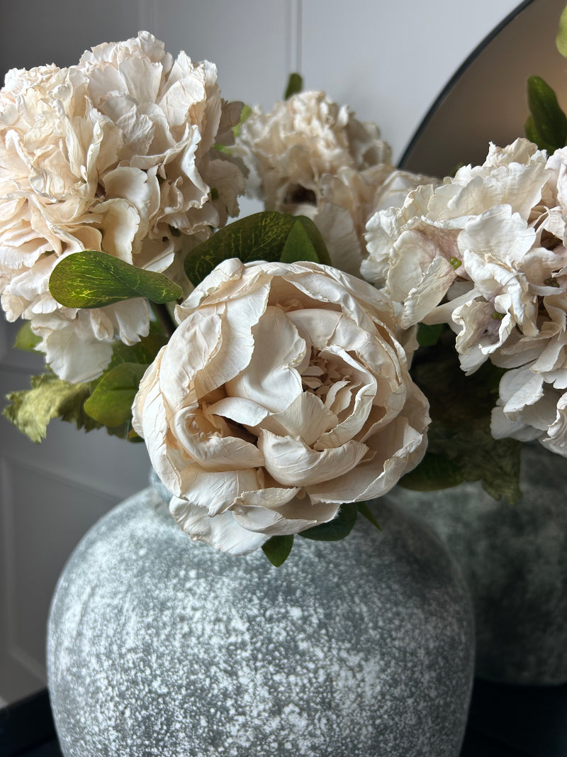 Oyster Dried Touch closed Peony