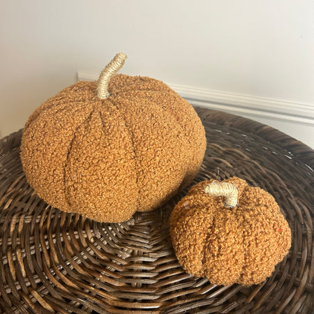 Set of two rust Boucle pumpkins