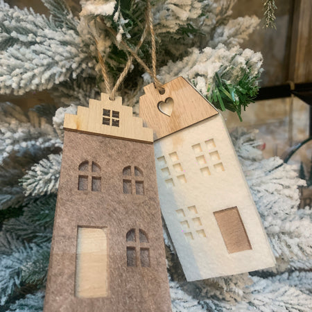 Store seconds set of 2 felt hanging houses