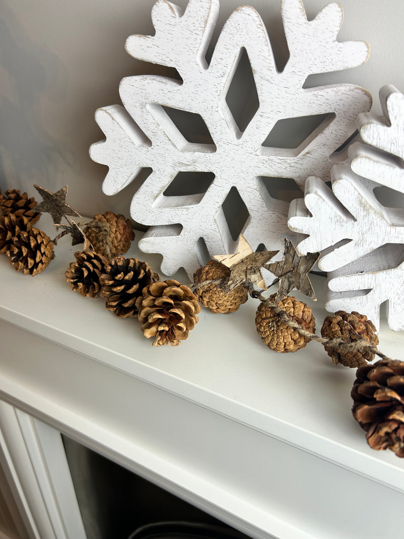 Pine cone star garland 140cm