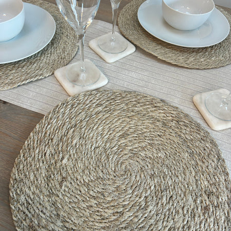 Set of 4 jute round placemats