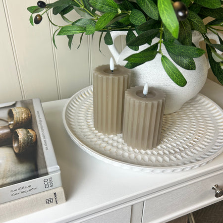 White dimple detail round tray plate 37cm