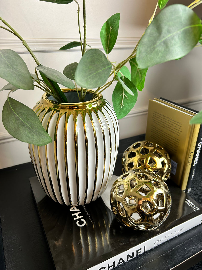 Gold white stripe bulbous ceramic vase
