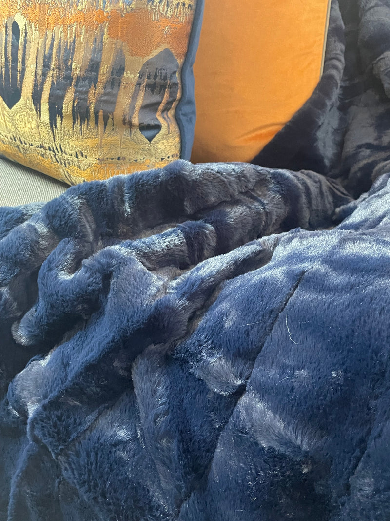 Navy ribbed faux fur throw