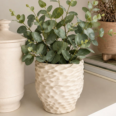 Off White Scalloped textured Edged Plant Pot