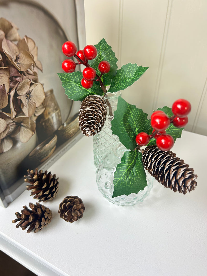 Small festive berry pick 20cm