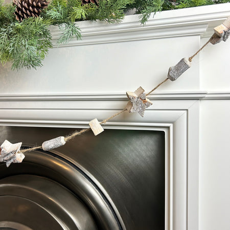 Long Rustic bark jute star garland 190cm