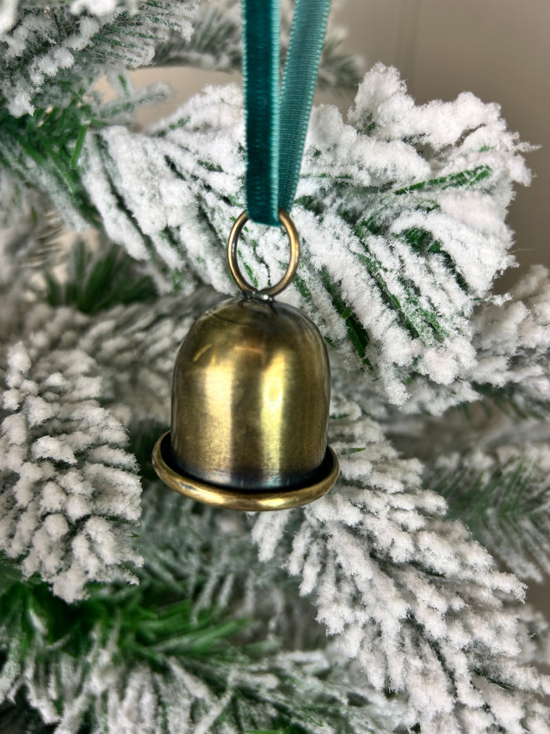 Cromwell Set of 3 Gold Bells on green Velvet Ribbon