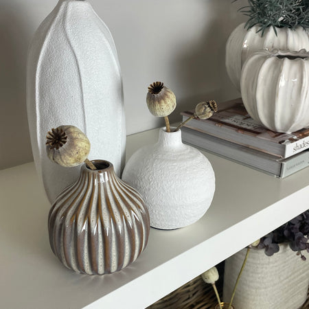 Flora white textured vase