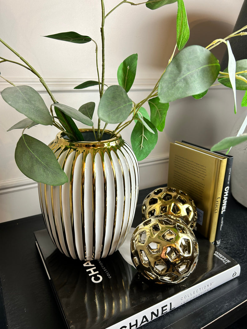 Gold round decorative ball 13cm