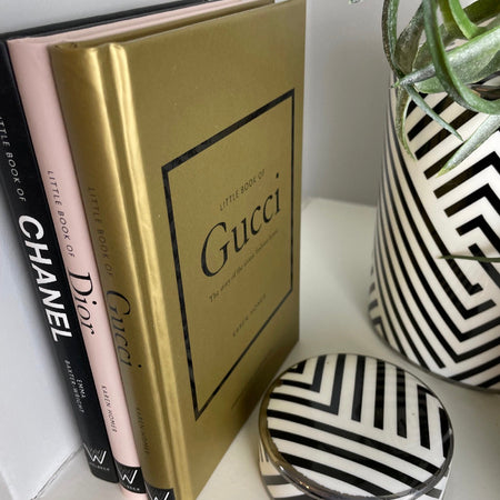 Store seconds Gucci book
