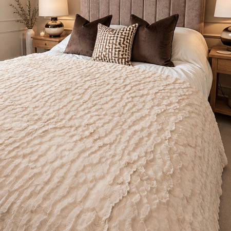 Camberwell cloud textured ivory off white luxurious throw 150x200