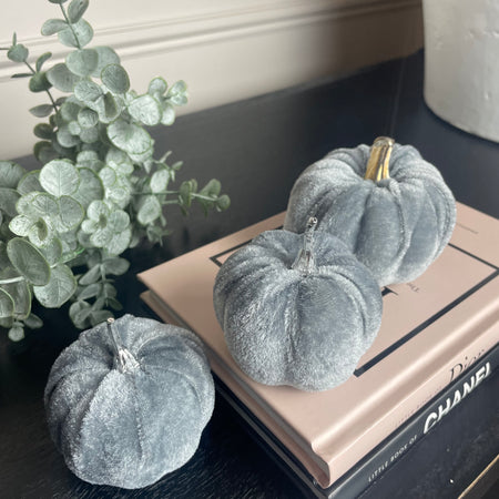 Set of 3 mid grey Halloween pumpkins