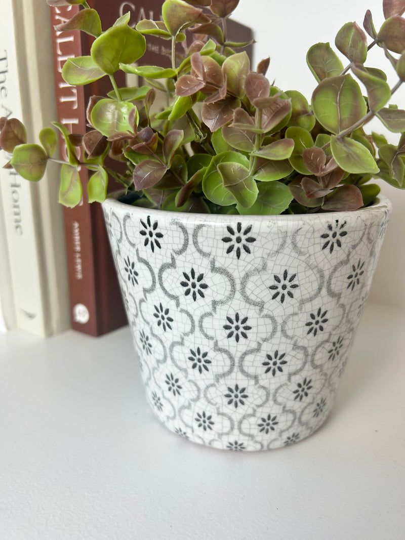 Grey & White Ceramic Dutch Plant Pots 6 Patterns