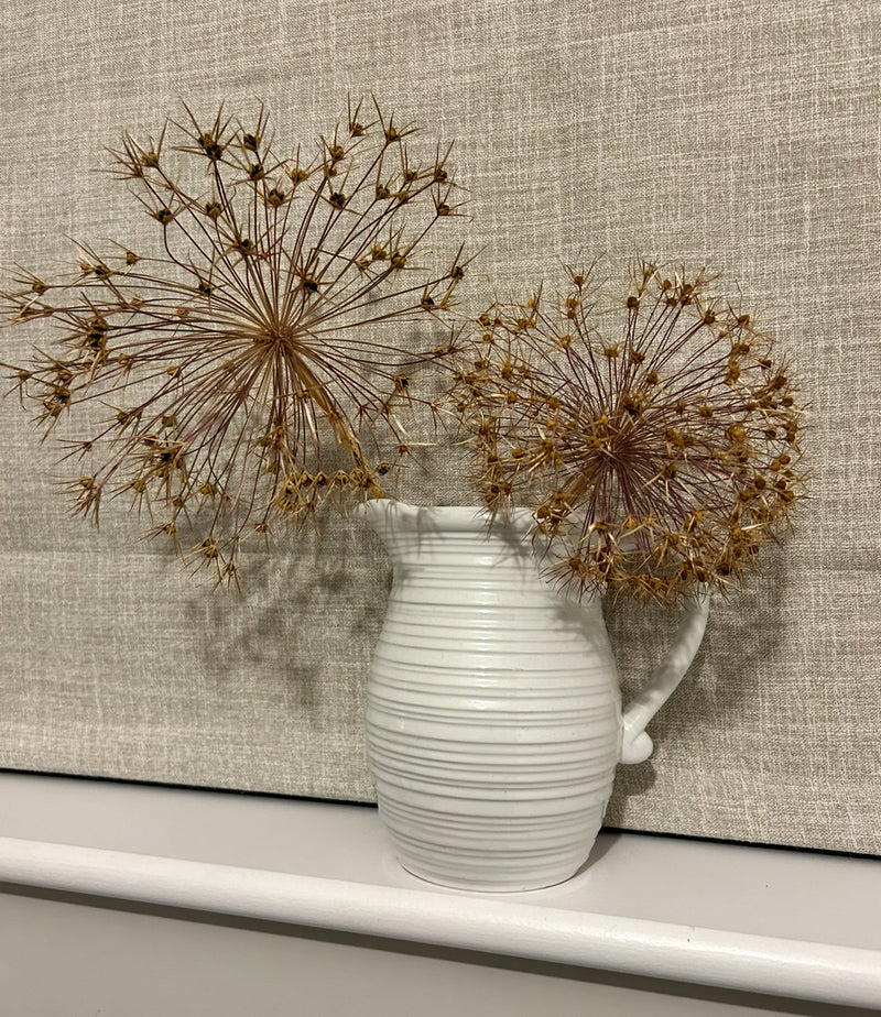 Ribbed lined white jug